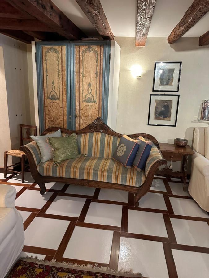 1 Ca'Del Traghetto Family Apartment Venedig Exteriör bild