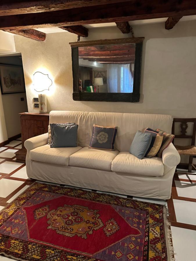 1 Ca'Del Traghetto Family Apartment Venedig Exteriör bild